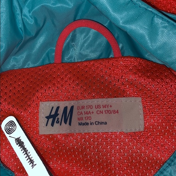 Girl’s H&M raincoat/windbreaker - Picture 4 of 6